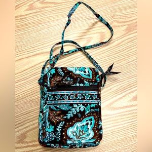 Vera Bradley small crossbody bag